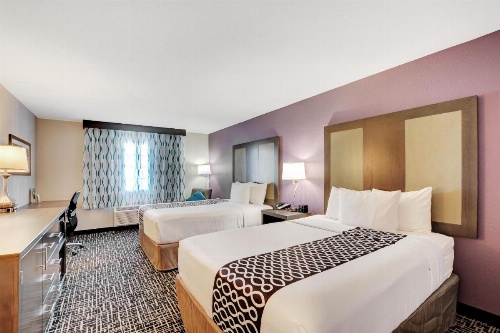 La Quinta Inn & Suites by Wyndham Las Vegas Nellis image 50